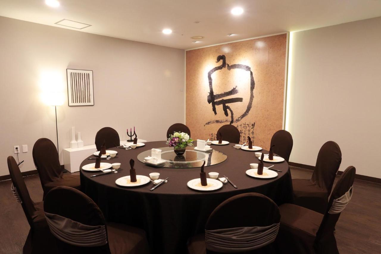 Daegu Aw Hotel Екстериор снимка